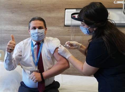 Akova, yerli aşıda ise hayvan denemeleri biten aşılar olduğunu ifade ederek, hayvanlarda etkili olduğu gözüktü. Yerli koronavirüs aşısında son durum | Yerli aşı ne zaman ...