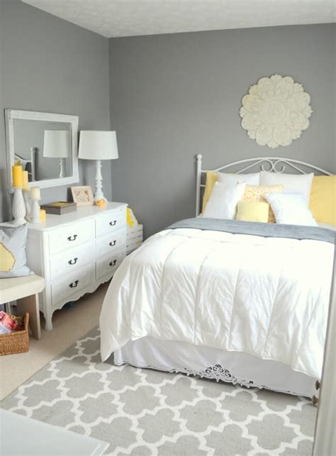 When friends and family are frequent visitors to your home, you want to make the guest bedroom a place where they feel comfortable. 17 Dreamy Guest Bedroom Ideas That Will Make You The Best Host