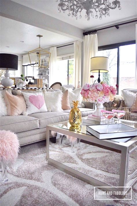 Fortunately, the beauty of creative freedom—and the power of the internet—means no matter how small your living room is, there are plenty of ideas and layouts you can find out there that will be. SIMPLE STYLING IDEAS, VALENTIN DAY EDITION | Glam living ...
