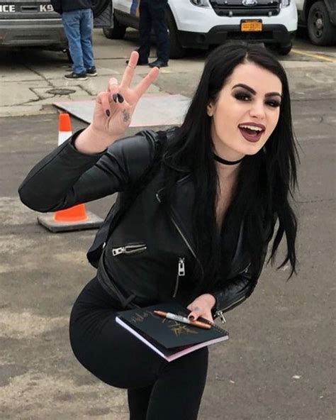 Wwe Divas Paige Paige Wwe Wwe Pictures Cute Instagram Pictures Wrestling Superstars