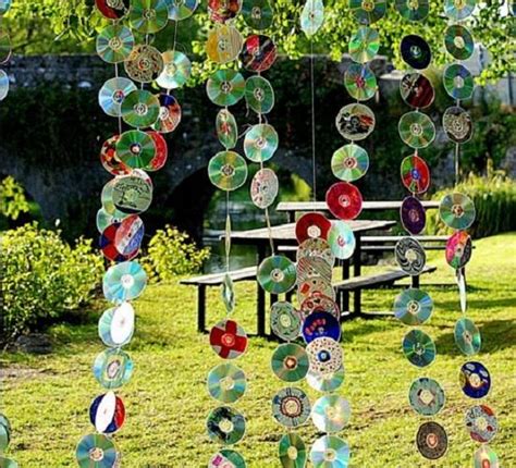 17 Awesome Uses Of Old Cds And Dvds In Garden Wind Chimes Homemade