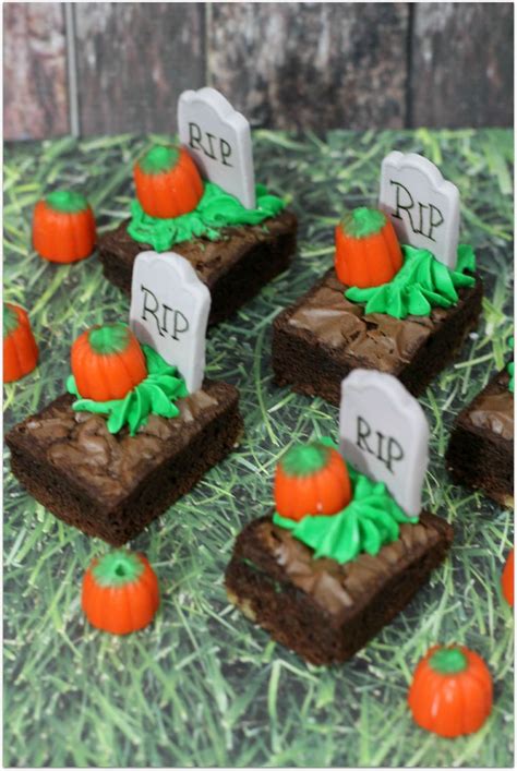 52 Halloween Desserts That Will Scare You Theyre So Good Halloween