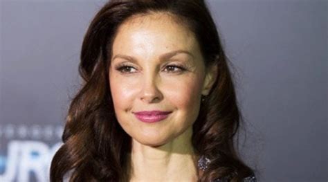 Ashley Judd Missing He Sido Acosada Sexualmente Por Un Magnate De