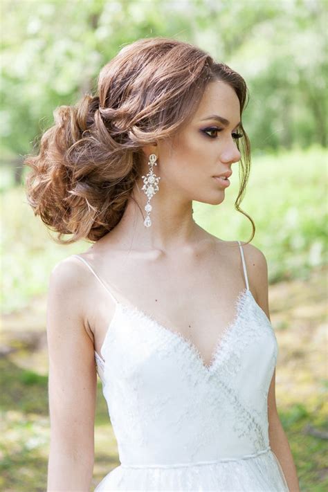20 Most Beautiful Updo Wedding Hairstyles To Inspire You