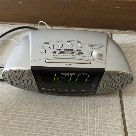Panasonic Rc 7290 Alarm Clock Amfm Radio W Snooze Function And 2 Alarm