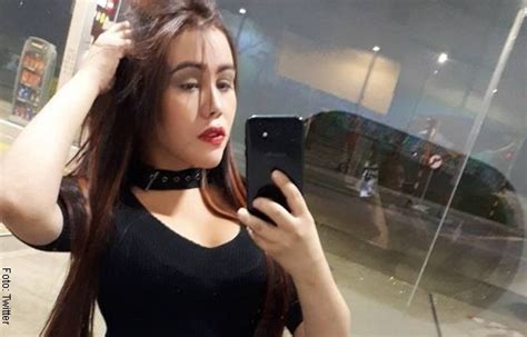 Yina calderón, la famosa por ser la creadora de las polémicas 'putifiestas', es muy popular en aunque en el video no se ve claramente a yina orinando, una cuenta de instagram que sigue la vida. El oso de Yina Calderón tratando de hacer video sexi
