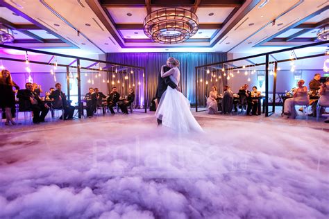 In order to deliver a complete wedding photography product, you're going to need lenses that allow you to capture each of these aspects with artistry and creativity. Dry Ice Wedding Special FX, create magnificent cloud ...
