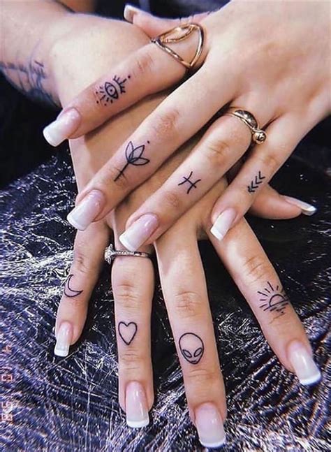 30 adorable small heart tattoo designs for women to celebrate valentine s day with love