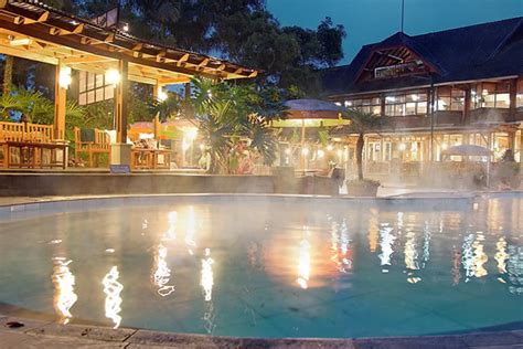 The water originally sprung out about 3.5 meters above the ground. Foto Ciater Malam Hari - Destinasi Wisata Di Subang