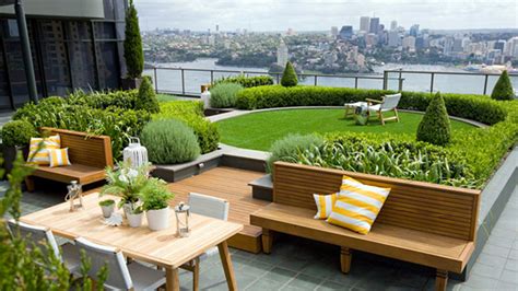Your rooftop garden can serve other purposes, too, such as providing privacy in a crowded environment and growing edibles, like herbs and. 15 Enchanting and Whimsical Roof Garden Landscape Designs ...