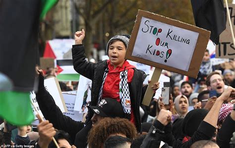 Demonstrators chanted free, free palestine and held banners calling for an end to the violence. Sydney flooded with pro-Palestinian protestors during massive demonstration against conflict in ...