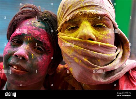 Mathuraindia March 132017 Painted Face Of People During Holi