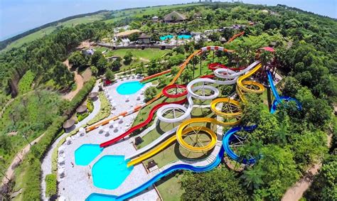 The a'famosa water theme park covers an area of 20 acres (8.1 ha), the largest water theme park in malaysia, offers slides, pools and activities for family, adults and kids. Com um pé na semana das Crianças O Dia - Diversão