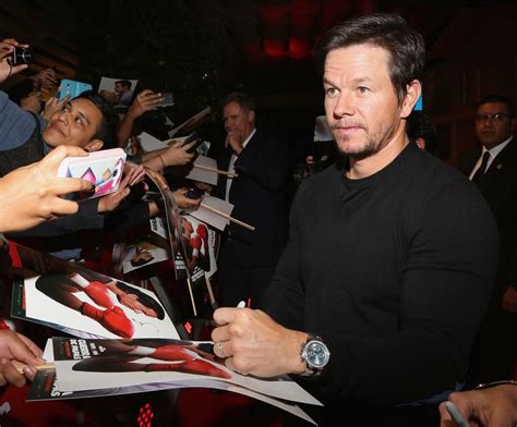 47 Left Handed Celebrities That Will Make You Wish You Were A Lefty