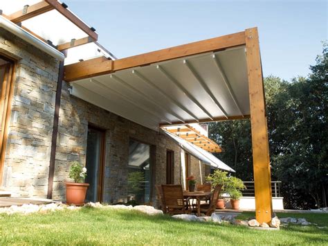 Fioriere, set divano e poltrone, grigliato,tavoli ed accessori v. Coperture per pergolati esterni,in legno,policarbonato,pvc ...