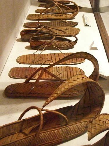 flip flops ancient egyptian costume ancient egyptian clothing egyptian fashion