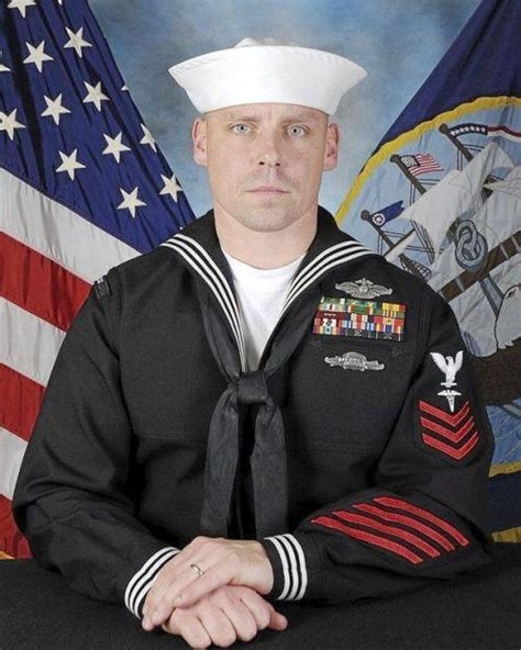 Navy Corpsman Jeremiah Mcarthur From Tulsa Gets Award Metro And Region