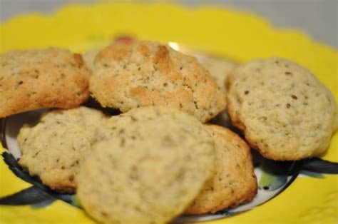Add water by the teaspoonful to loosen if like good, fluffy, anise shortbread. The Egyptian Kitchen: Dessert: Anise cookies