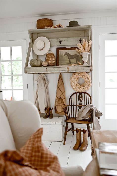 51 Farmhouse Wall Decor Ideas To Warm Up Your Home