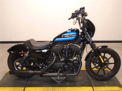 The 1200cc evolution® engine features black rocker box covers, black and chrome oval air cleaner cover, and a black and. Pre-Owned 2019 Harley-Davidson Sportster Iron 1200 ...