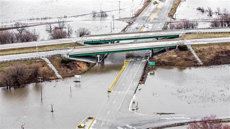 Iowa Flooding 2019 Interstate 29 Reopens Crews Continue To Work