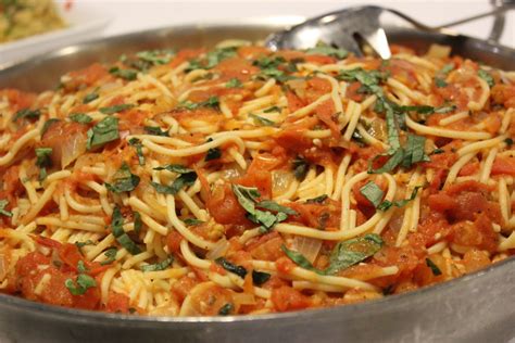 Pasta Vermicelli With Fresh Roma Tomato Sauce Forward Food