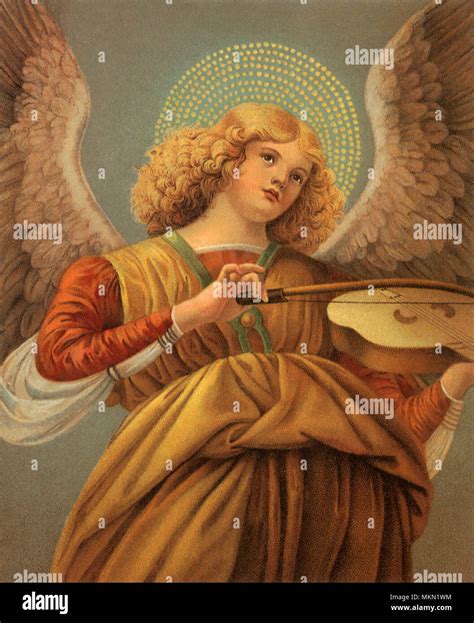 Angel With Violin Hi Res Stock Photography And Images Alamy