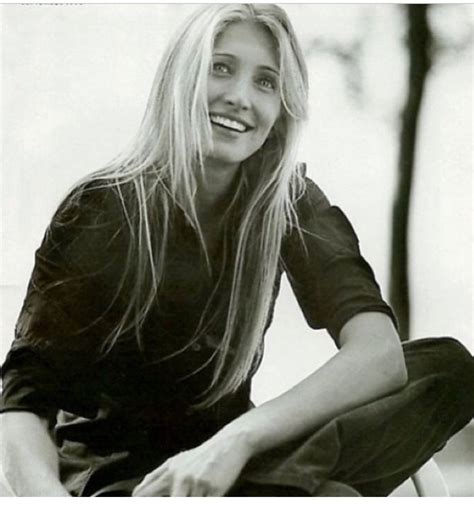 Carolyn Bessette ~ Muse And Style Icon ️ Carolyn Bessette