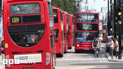 Londons Oxford Street Bus Routes Cut By 40 Bbc News
