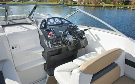 2011 Larson Cabrio 857 Photo Gallery The Boat Guide