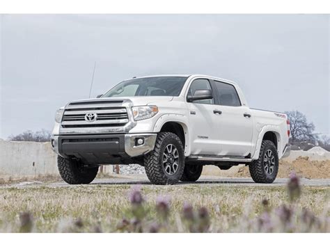 23031 Rough Country 3 Inch Leveling Lift Kit For The Toyota Tundra