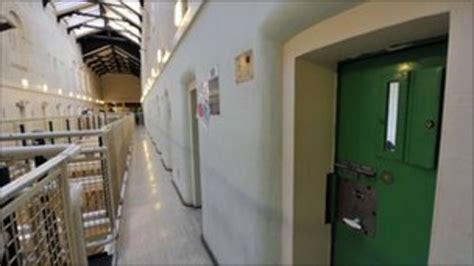Longer Prison Sentences Cut Reoffending Study Suggests Bbc News