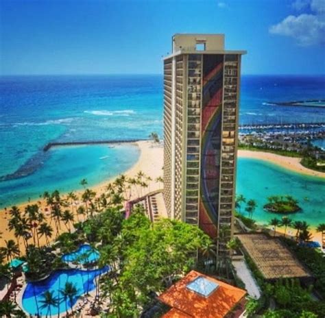 Pin By Mary Dunbar On Lifes A Beach Hilton Hawaiian Village Hilton