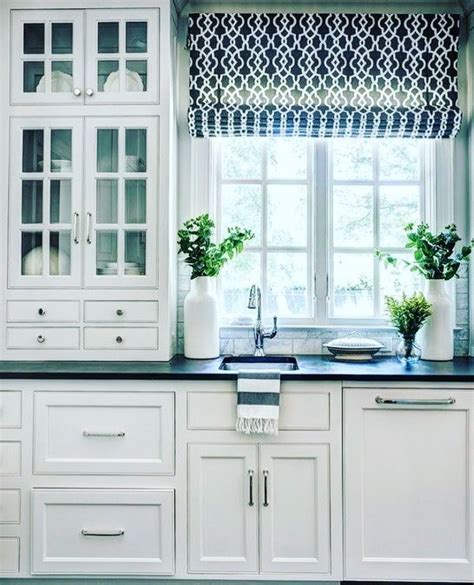 From apron sinks, to shiplap cabinets, we're about to show you 15 of the most charming modern farmhouse kitchen ideas. Pin by Renee on Home Design Inspiration | Kitchen cabinets ...