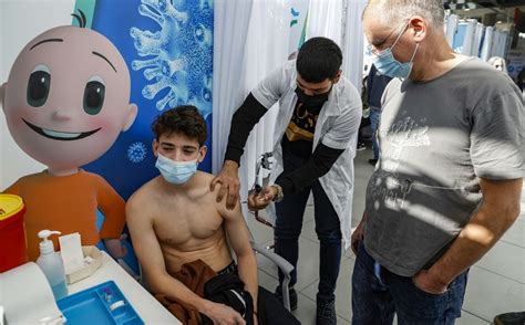 Cansino biologics, a menudo abreviado como cansinobio, es el nombre de una empresa de vacunas china. Vacuna de CanSino tiene efectividad del 65.7%, según ...