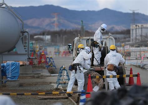 The fukushima nuclear accident dispersed airborne dusts that are contaminated with radioactive particles. These Fukushima decontamination bots are dying trying.