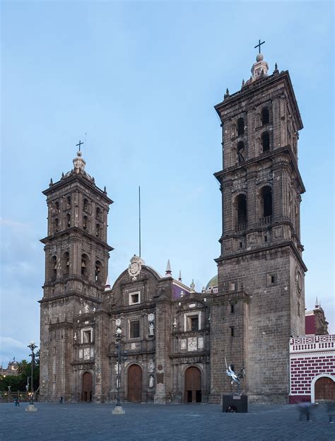 Y soberano de puebla (nb); Puebla Cathedral - Wikipedia