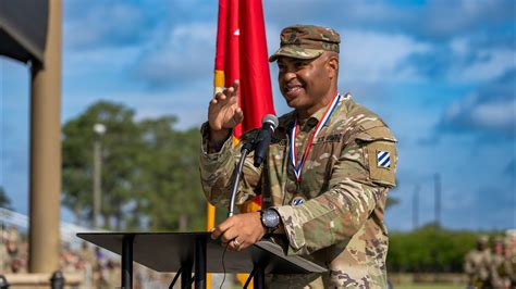 The Marne Division Says Farewell To A Longtime Dogface Soldier During