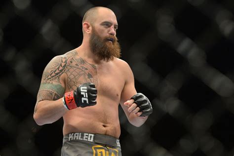 Ufc Heavyweight Travis Browne Accused Of Domestic Violence After Abusive Pics Surface On