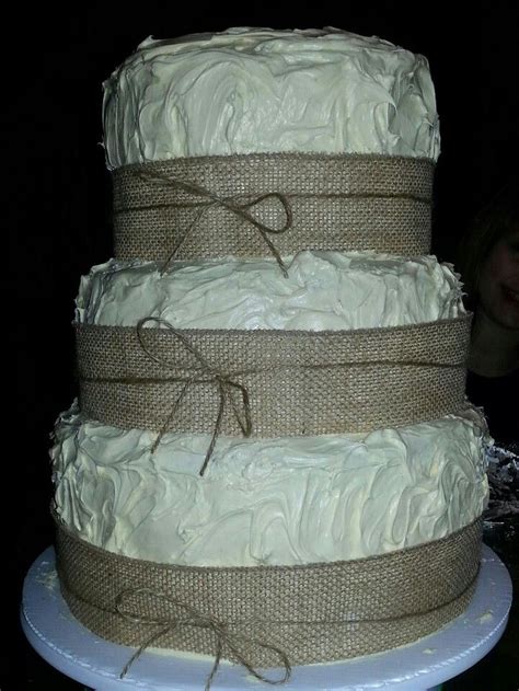 Pin By Kristin Shurley On Sugar Sweet Crumbs Wedding Cake Rustic