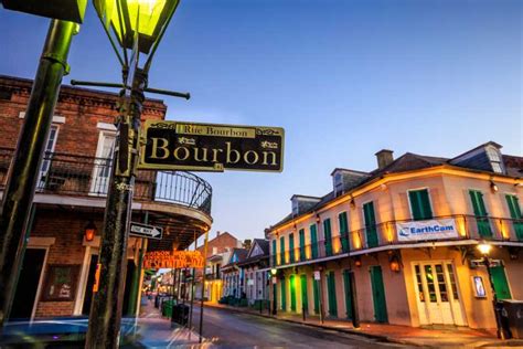 New Orleans Haunted Pub Crawl Getyourguide