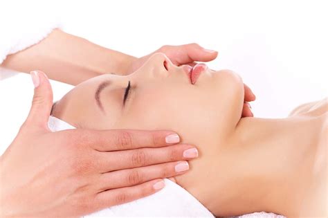 What Is A Lymphatic Drainage Facial Organic Elements Wellness Spa