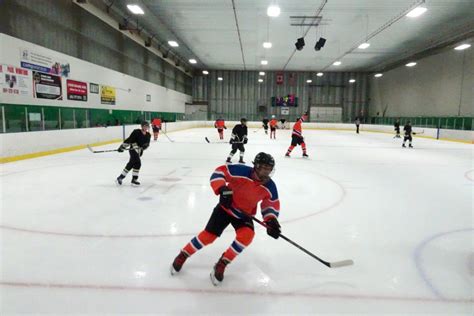 This New Recreational Hockey League Will Inspire You To Get On The Ice