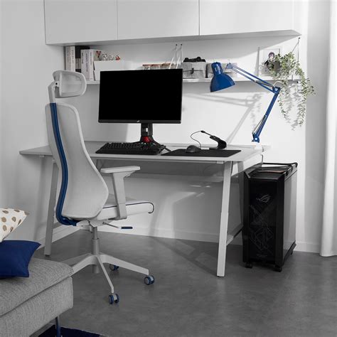 Utespelare Matchspel Gaming Desk And Chair Light Greywhite Ikea