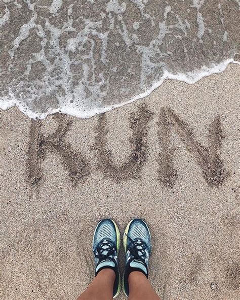 Pin By Feli On Laufen Running Inspiration Runners Body Runspiration