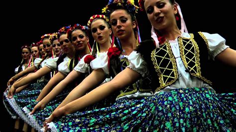 When you learn about different cultures, you establish new ways of thinking and approaching and solving problems. TALIJA Art co. - Mondial des Cultures Drummondville 2012 ...
