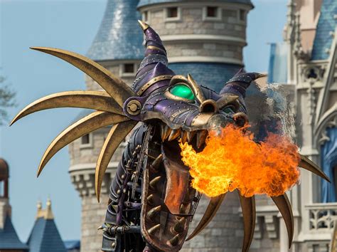 Disney Festival Of Fantasy Parade Magic Kingdom
