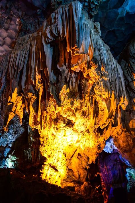 Thien Cung Cave In Ha Long Bay Vietnam Stock Image Image Of Halong