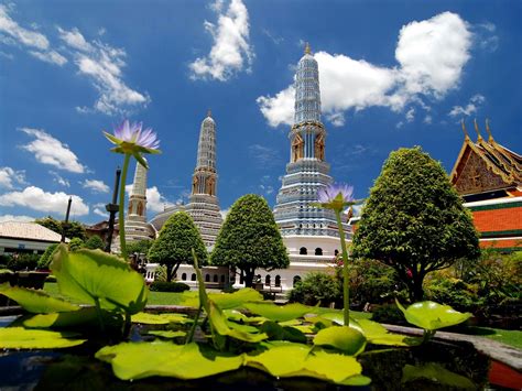 Wat Phra Kaew Temple Of The Emerald Buddha Bangkok Travel Around