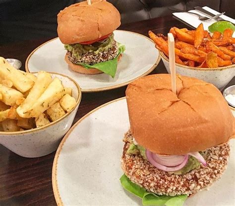 Bareburger has a huge vegan menu, with six unique vegan burgers, beyond meat sausages, shakes, and more.plus, you can customize your burger with delicious options—including the beyond burger; 12 best vegan food options on the High Street
